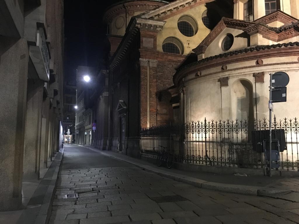 Kibilu - Via Falcone - City Centre - Duomo Milán Exterior foto